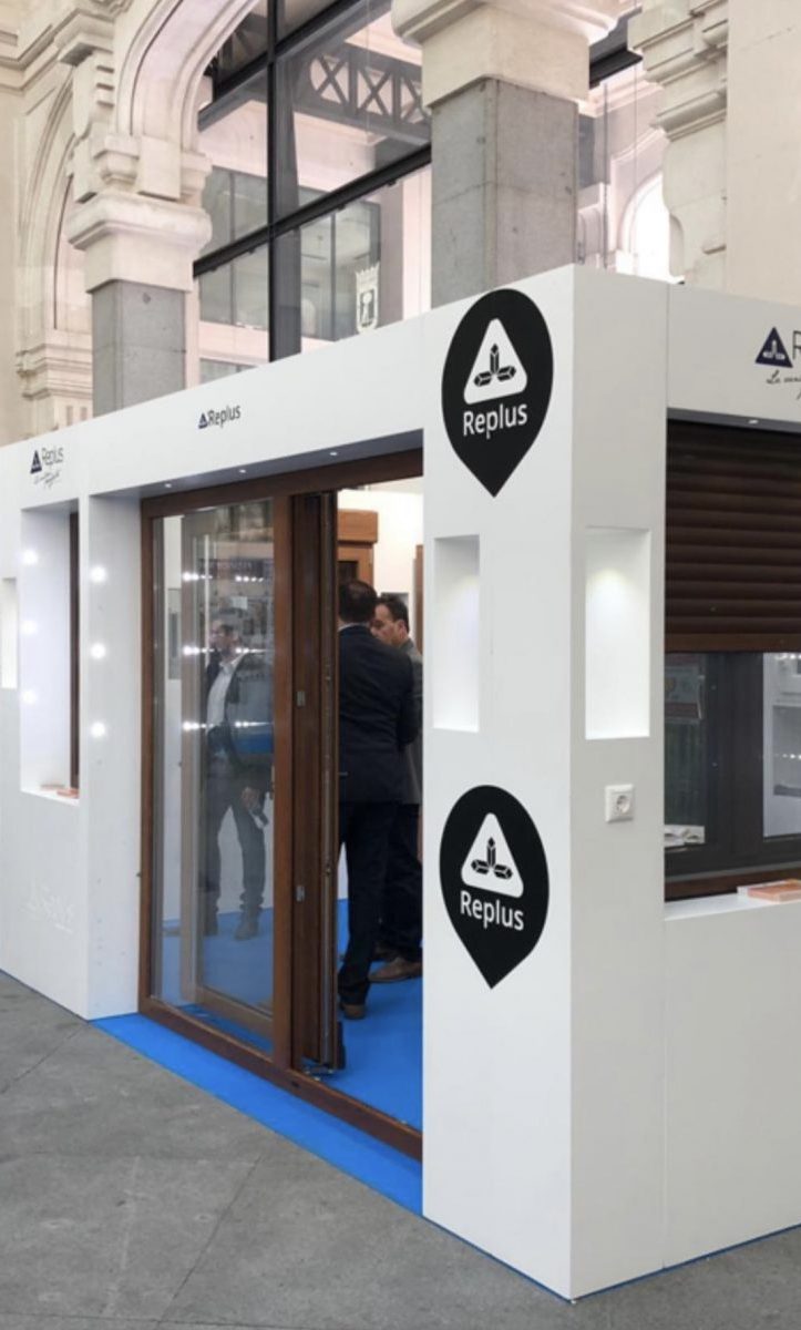 Baño pequeño-Cornella-Terrassa Interiores - Cornellà - Terrassa - Cocinas - Baños - Cerámica - Replus