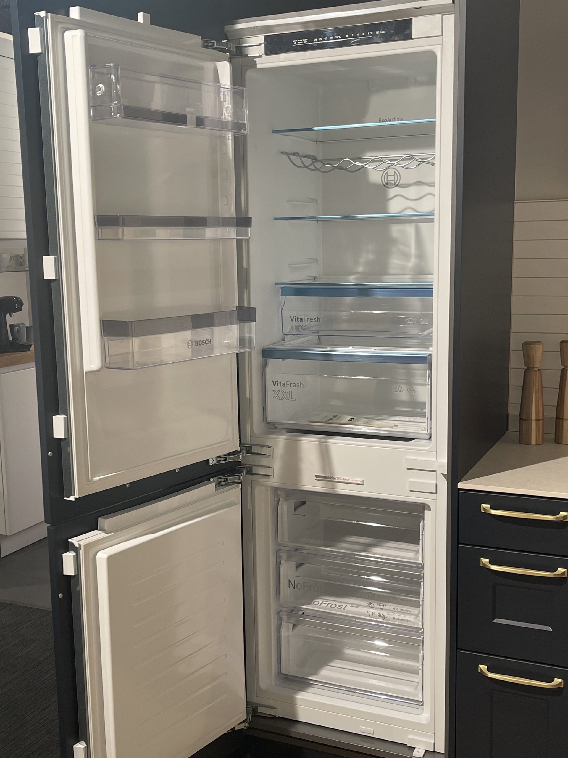 Cocina azul completa en liquidación con electrodomésticos